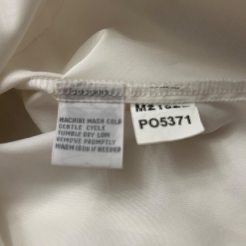 Foxcroft no-iron white button down shirt, size 12 - Picture 4 of 7